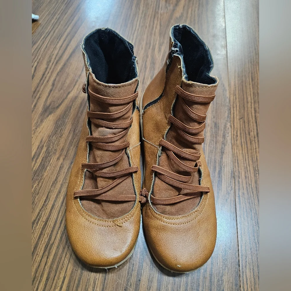 Source Unknown Tan Leather Ankle Boots - Picture 1 of 9